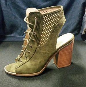 Metaphor Tiana Lace Up Heel Bootie - Olive Green